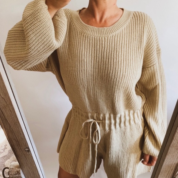 New // RICHIE SWEATER KNIT DRAWSTRING ROMPER - Picture 5 of 8